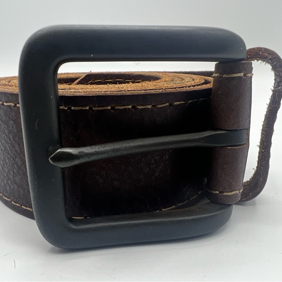 Denizen From Levi's Leather Belt SIZE: XL BROWN Men/unisex Excellent Condition - Picture 3 of 9